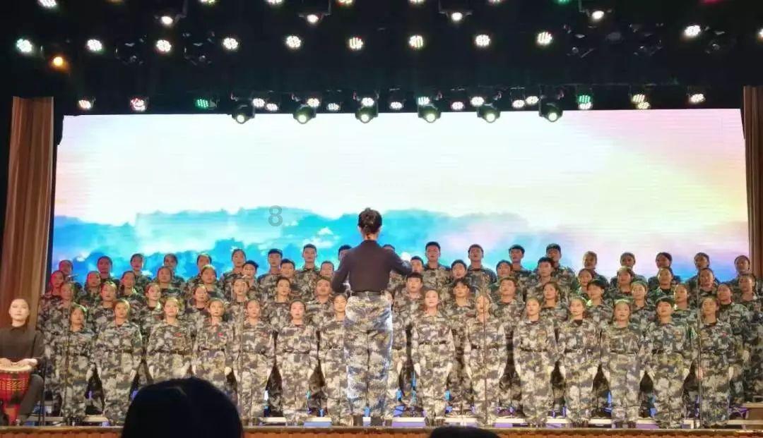 周深说做歌手太幸福了,做歌手有多幸福?-专业问答网站