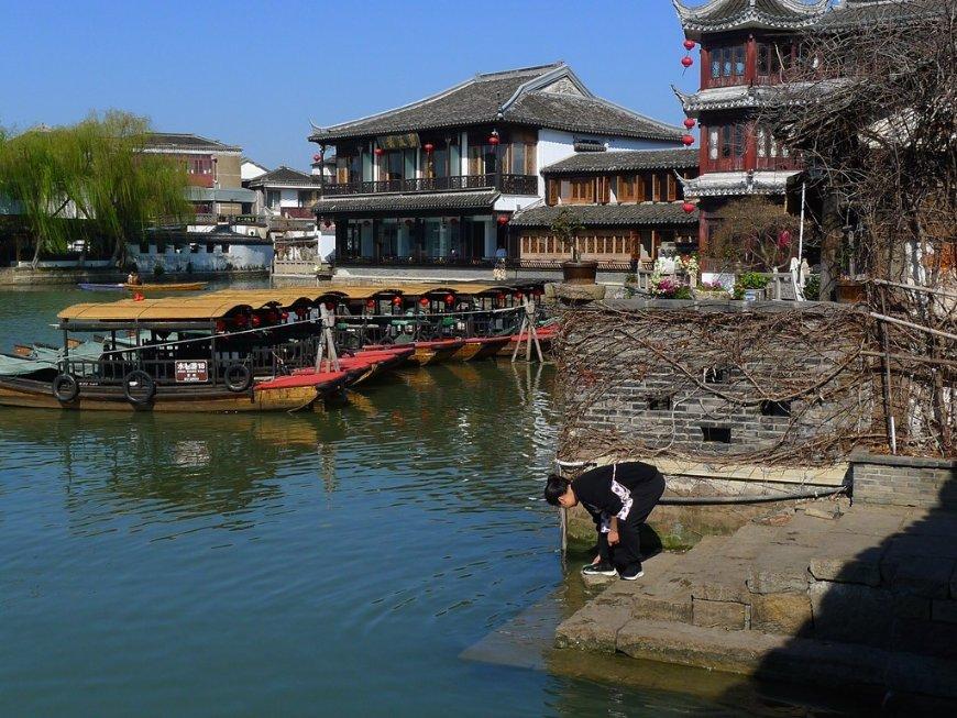 郭富城林家栋任贤齐组团“打劫” 爱奇艺出品、荒诞犯罪喜剧电影
